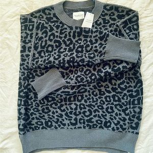 Abercrombie & Fitch Oversized Chenille Leopard Print Sweater